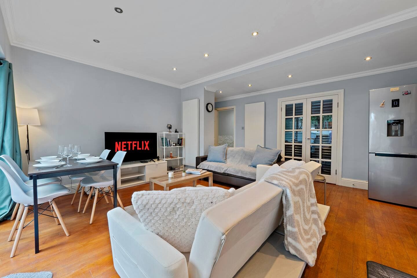 Pulat London apartment interior