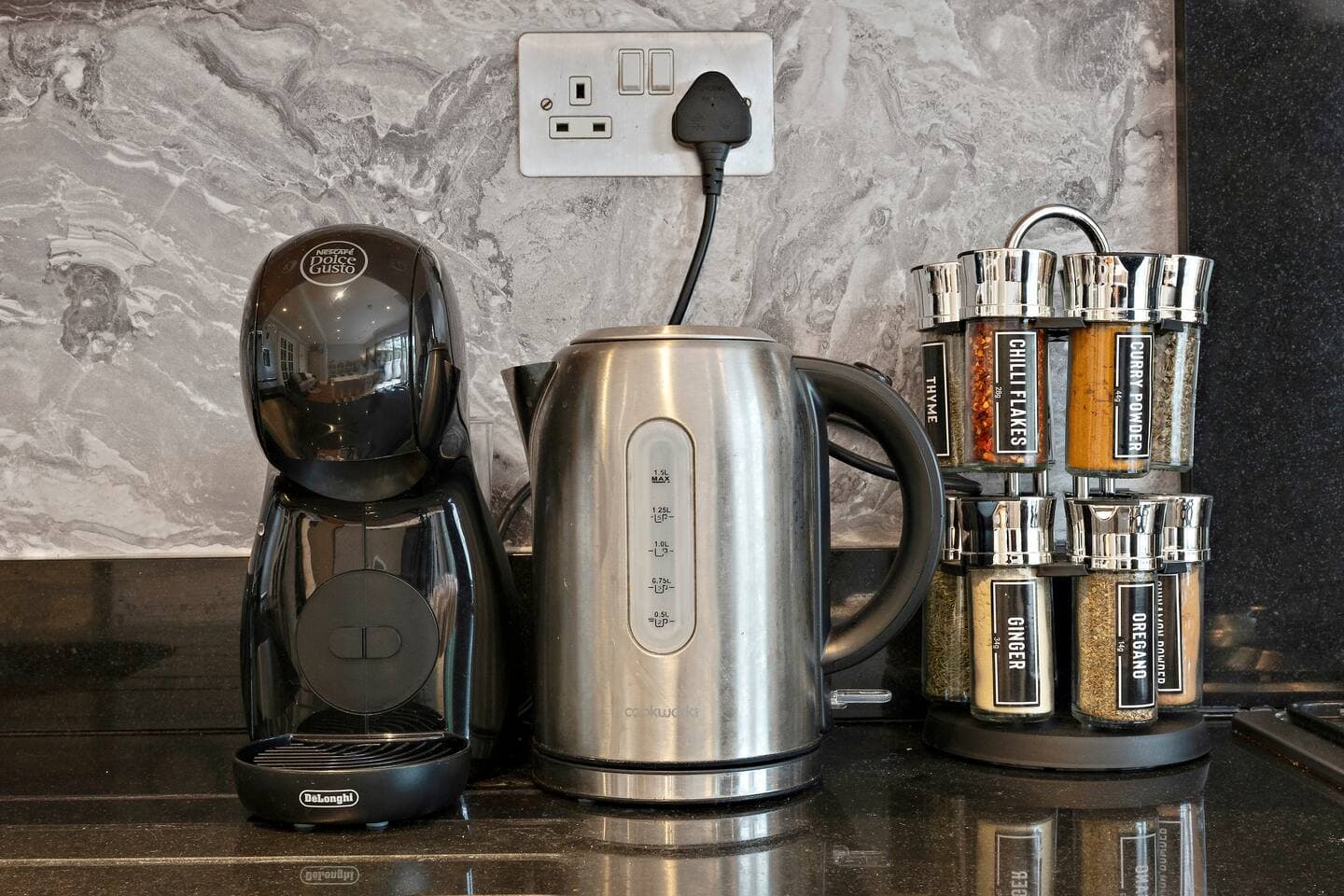 Pulat London apartment interior